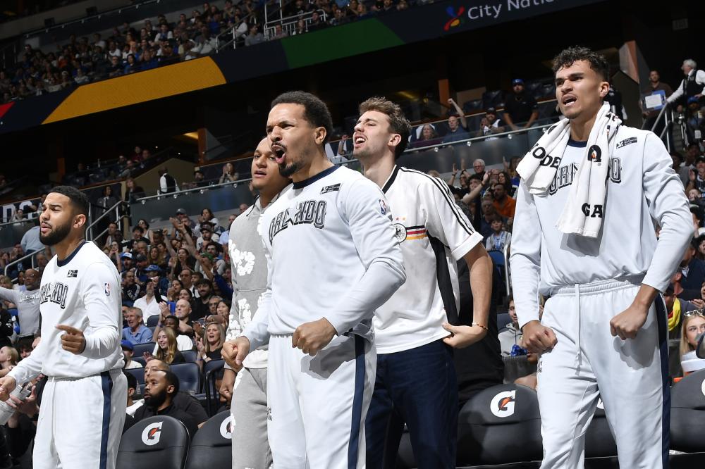 加成熟稳健 加成熟稳健