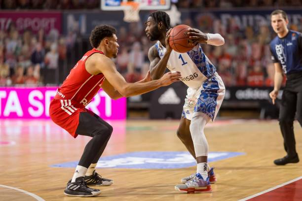 上承担重任 上承担重任