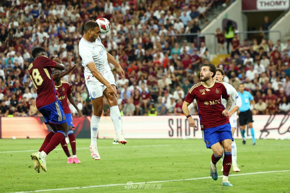 这位年轻的 这位年轻的